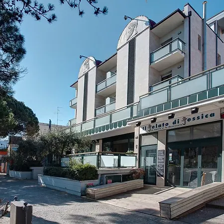 Zeus Hotel